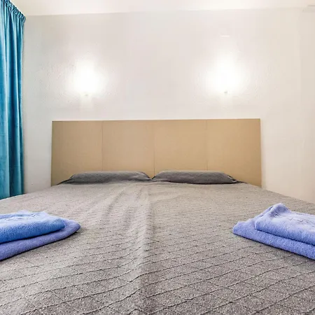 Lejlighed Cala Dorada-3 By Interhome